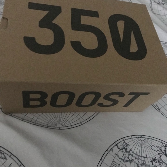 Yeezy 350 V2 Static - Picture 7 of 8